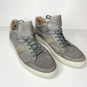TODβsGenuine Leather Grey High Top Fashion Sneaker in a size 10